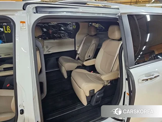 Toyota Sienna 4th Generation 2023 Белый из Кореи, фото 3