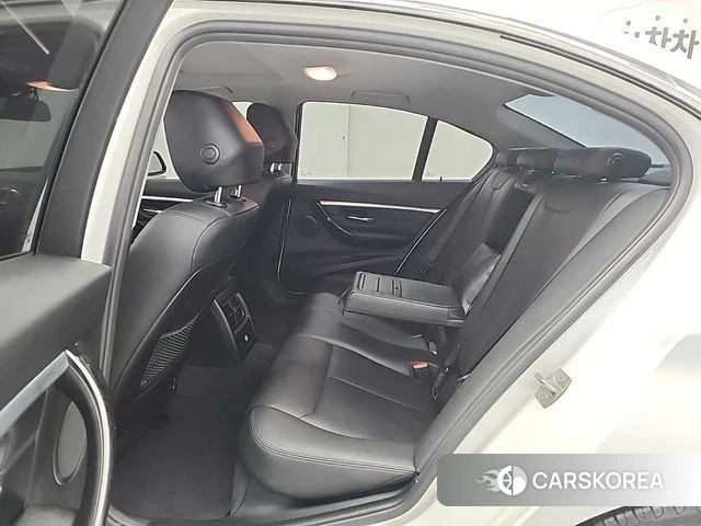 BMW 3 Series (F30) 2018 Белый из Кореи, фото 3