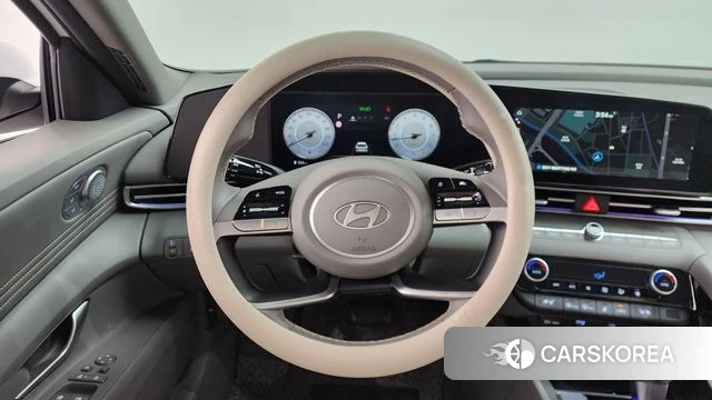 Hyundai The New Avante (CN7) 2024 Белый из Кореи, фото 3