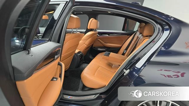BMW 5 Series (G30) 2020 Черный из Кореи, фото 3