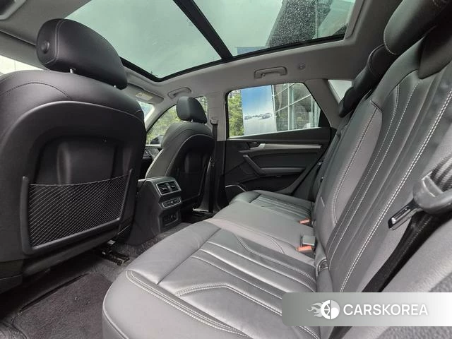 Audi Q5L 2022 Черный из Китая, фото 3
