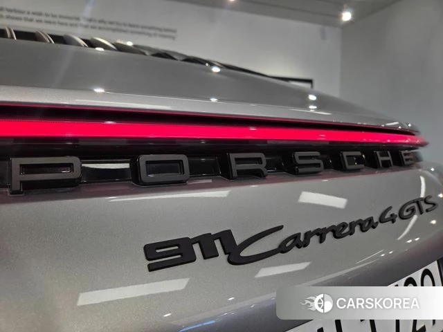 Porsche 911(992) 2023 Серебряный из Кореи, фото 3