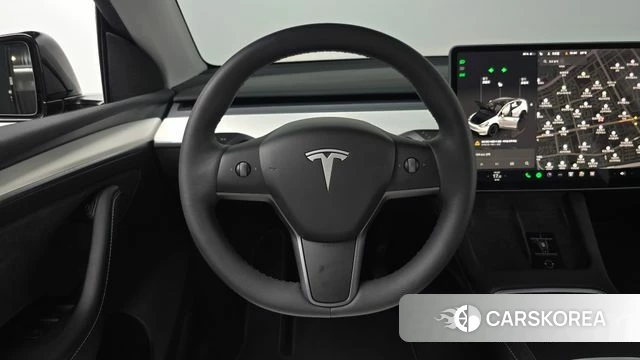 Tesla Model Y 2024 Черный из Кореи, фото 3