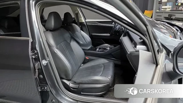 Kia K5 3rd generation 2019 Серый из Кореи, фото 3