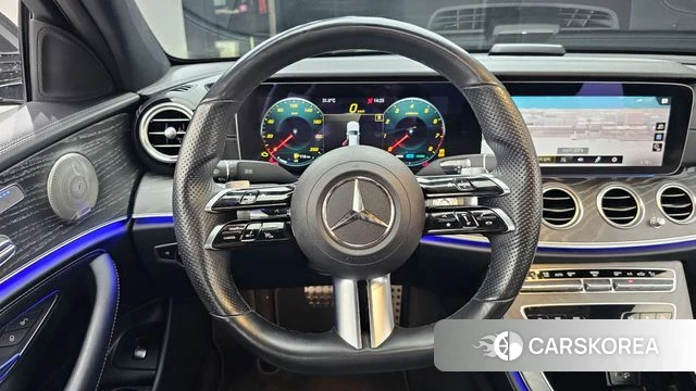 Mercedes-Benz E-Class W213 2022 Серый из Кореи, фото 3