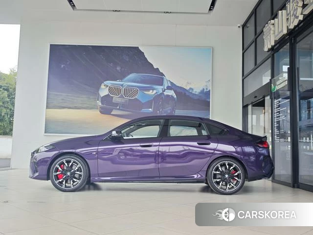 BMW 2 series id 4190516 из Китая 3