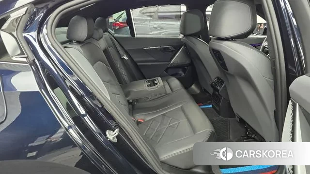 BMW 5 Series (G60) 2023 Черный из Кореи, фото 3