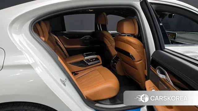 BMW 7 Series (G11) 2021 Белый из Кореи, фото 3