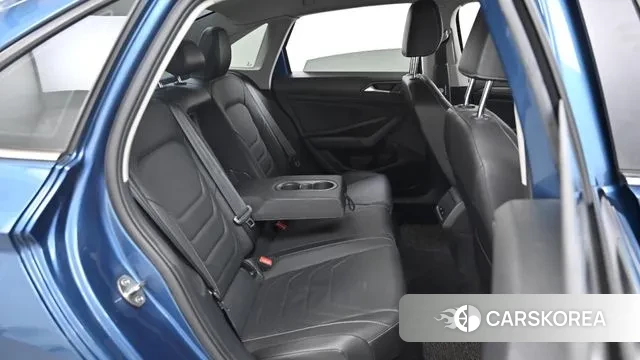 Volkswagen 7th Generation of Jetta 2021 Синий из Кореи, фото 3