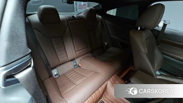 BMW 4 Series (G22) 2021 Белый из Кореи, фото 3