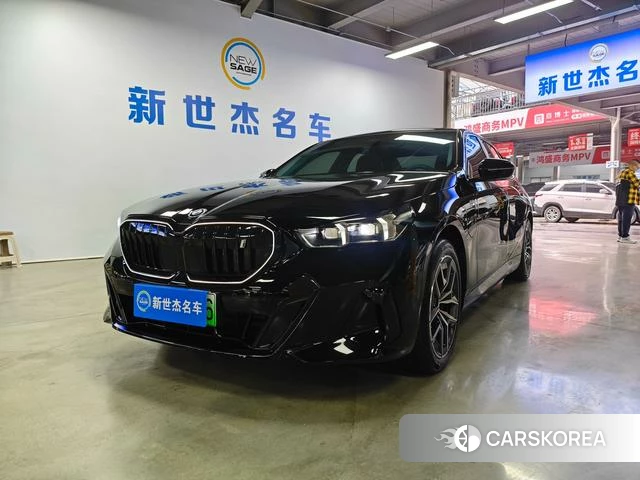 BMW i5 2025 Черный из Китая, фото 3