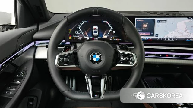 BMW 5 Series (G60) 2024 Белый из Кореи, фото 3