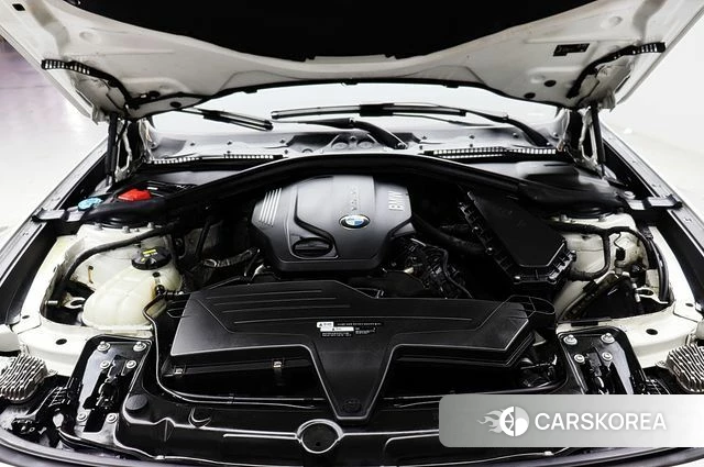 BMW 3 Series GT (F34) 2019 Белый из Кореи, фото 3