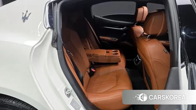 Maserati Ghibli 2022 Белый из Кореи, фото 3