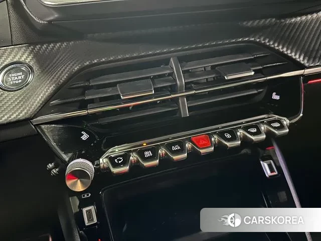 Peugeot e-208 second Generation 2021 Черный из Кореи, фото 3