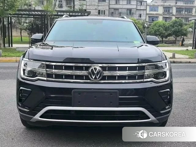 Volkswagen Tourang 2021 Черный из Китая, фото 3