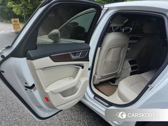 Audi A6 (C8) id 3174429 из Кореи 3