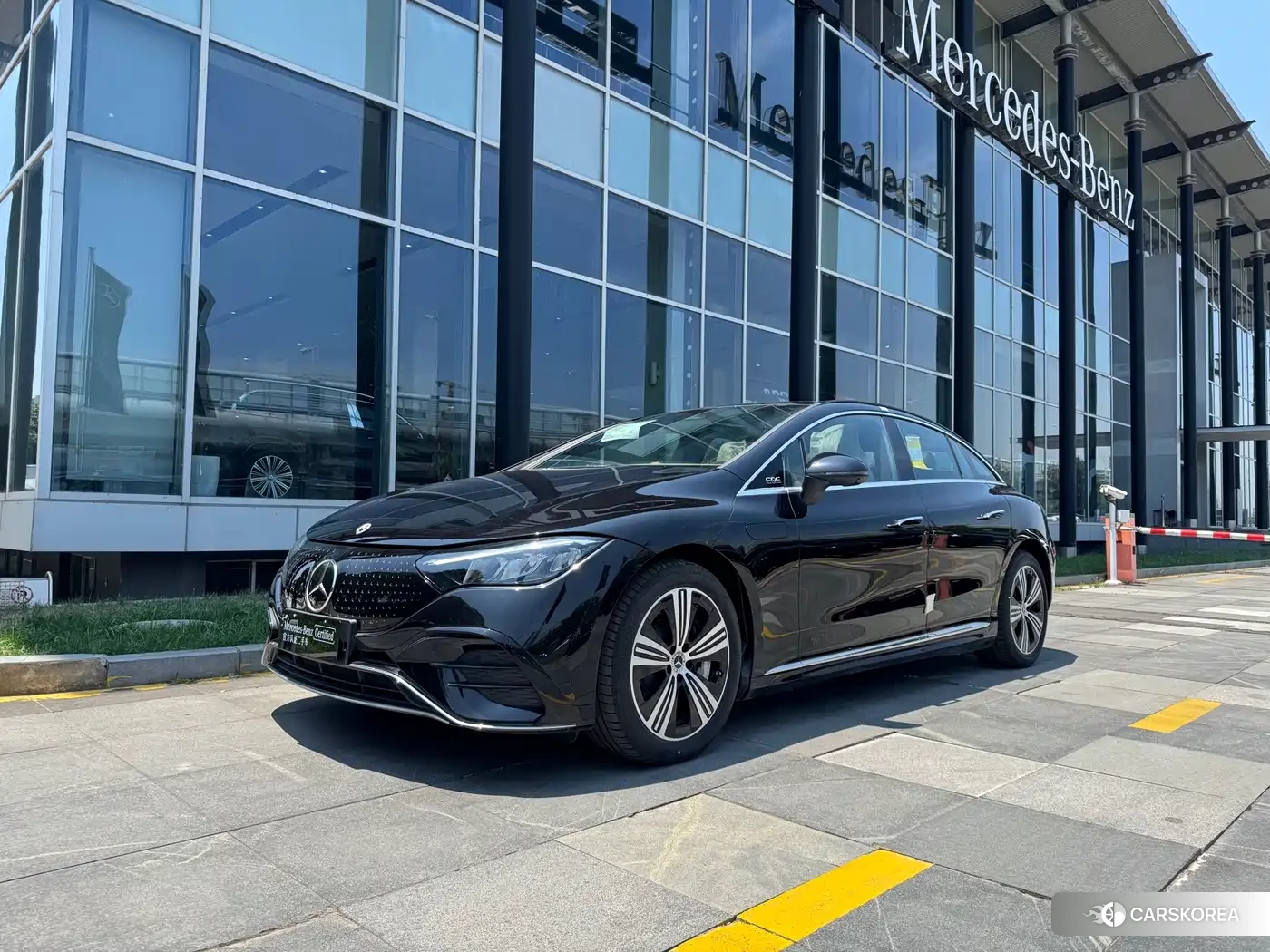 Mercedes-Benz EQE 2025 Черный из Китая, фото 3