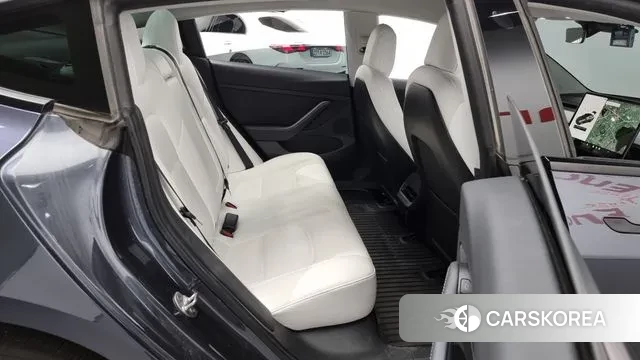 Tesla Model 3 2021 Серый из Кореи, фото 3