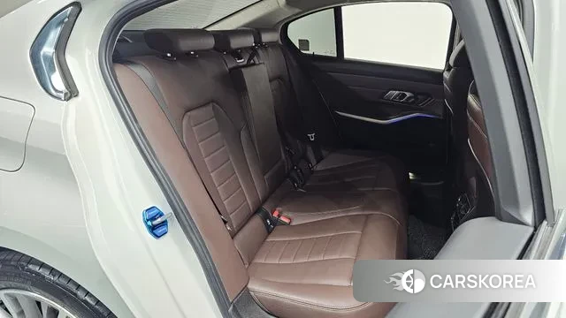 BMW 3 Series (G20) 2021 Белый из Кореи, фото 3