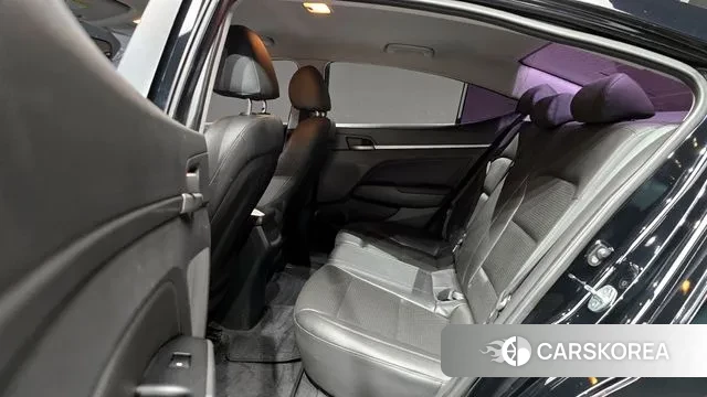 Hyundai Avante AD 2018 Черный из Кореи, фото 3