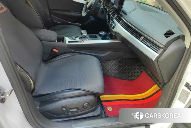 Audi A4L 2022 Белый из Китая, фото 3