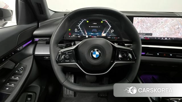 BMW 5 Series (G60) 2024 Серый из Кореи, фото 3