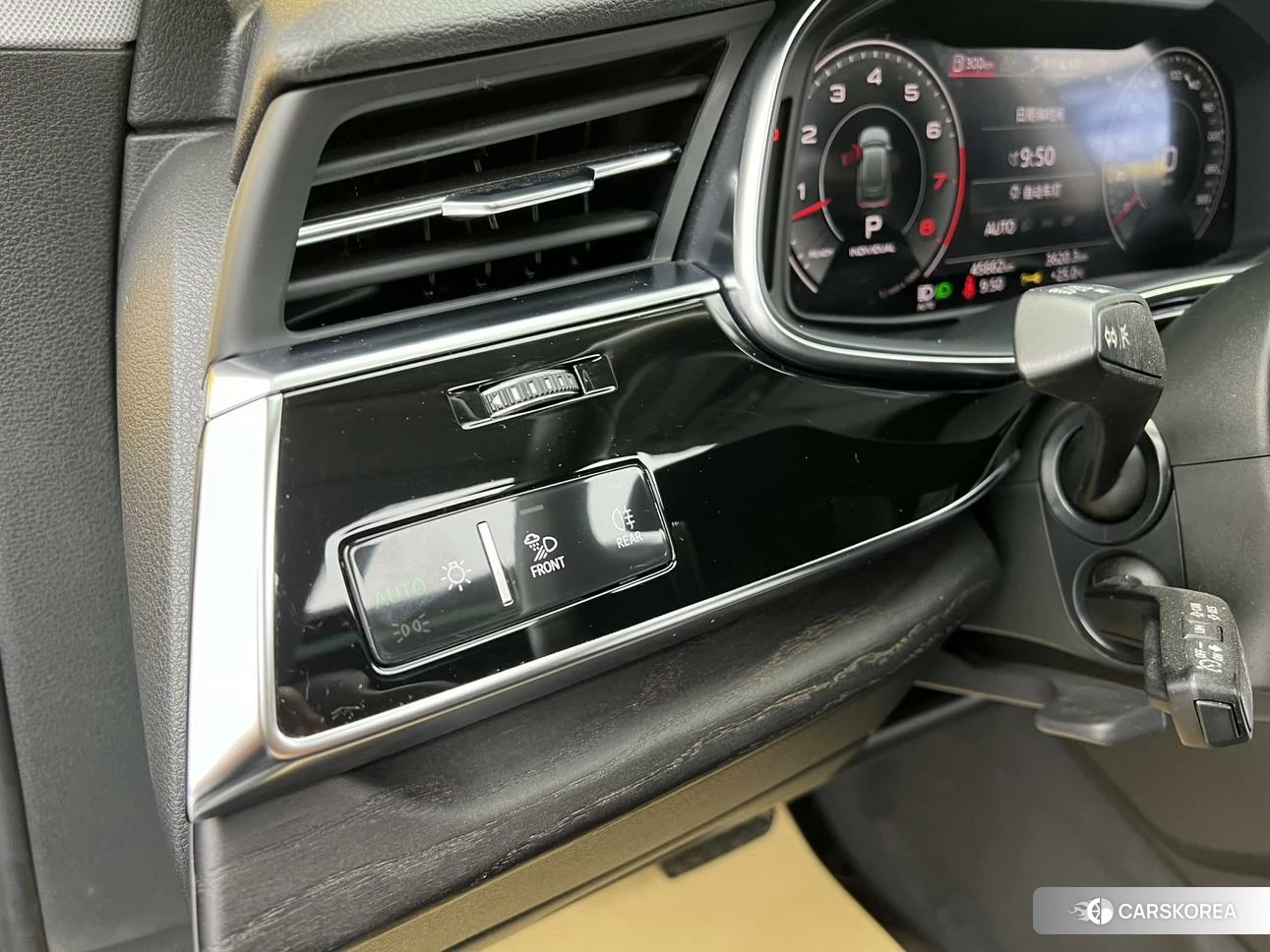 Audi Q8 2021 Черный из Китая, фото 3