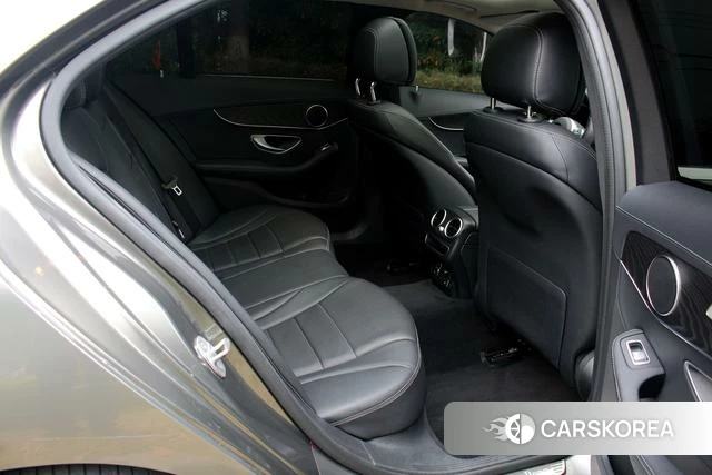 Mercedes-Benz Class C 2021 Серебристо-серый из Китая, фото 3