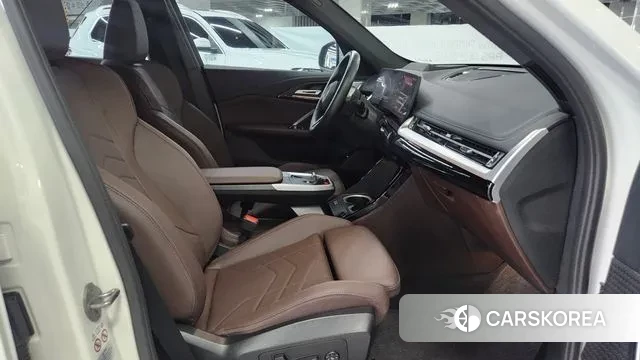 BMW X1 (U11) 2023 Белый из Кореи, фото 3