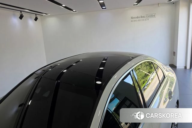 Mercedes-Benz C-Class W206 2024 Белый из Кореи, фото 3