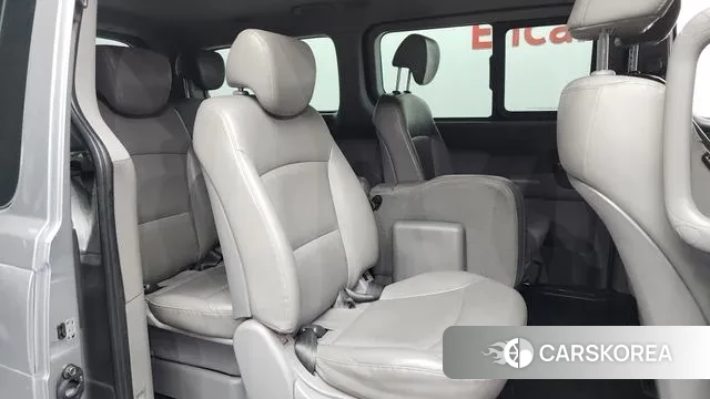 Hyundai The New Grand Starex 2018 Серебристо-серый из Кореи, фото 3