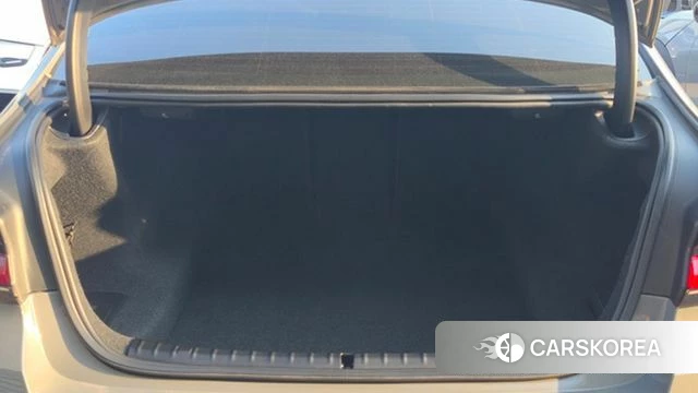 BMW 5 Series (G30) 2021 Серебристо-серый из Кореи, фото 3