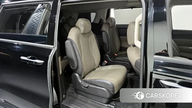 Kia The New Carnival 4th Generation 2023 Черный из Кореи, фото 3