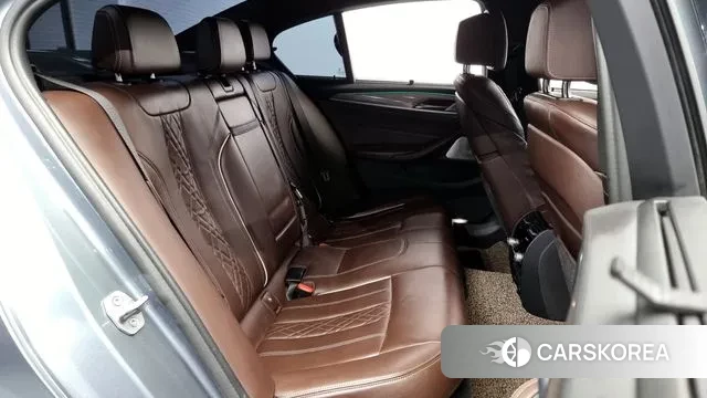 BMW 5 Series (G30) 2018 Серый из Кореи, фото 3