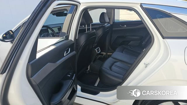 Kia The New K5 3rd generation 2024 Белый из Кореи, фото 3