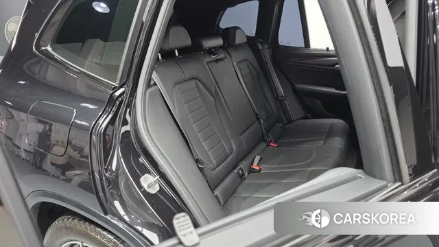 BMW X3 (G01) 2023 Черный из Кореи, фото 3