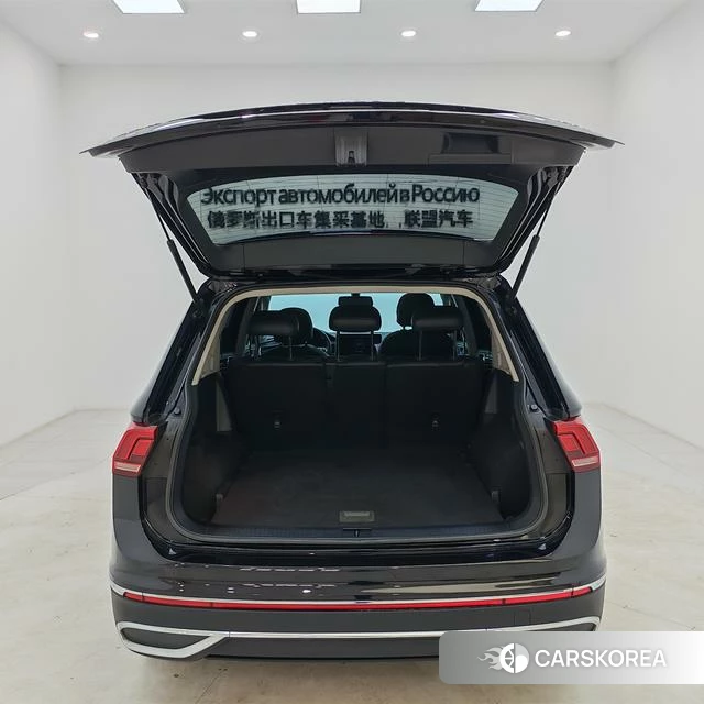Volkswagen Tiguan L 2023 Черный из Китая, фото 3