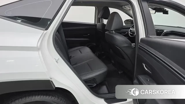 Hyundai The New Tucson (NX4) 2022 Белый из Кореи, фото 3