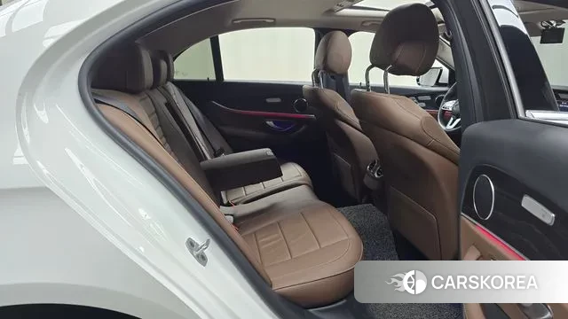 Mercedes-Benz E-Class W213 2019 Белый из Кореи, фото 3