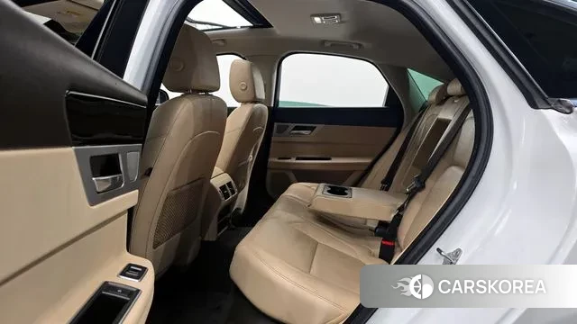 Jaguar XF (X260) 2018 Белый из Кореи, фото 3