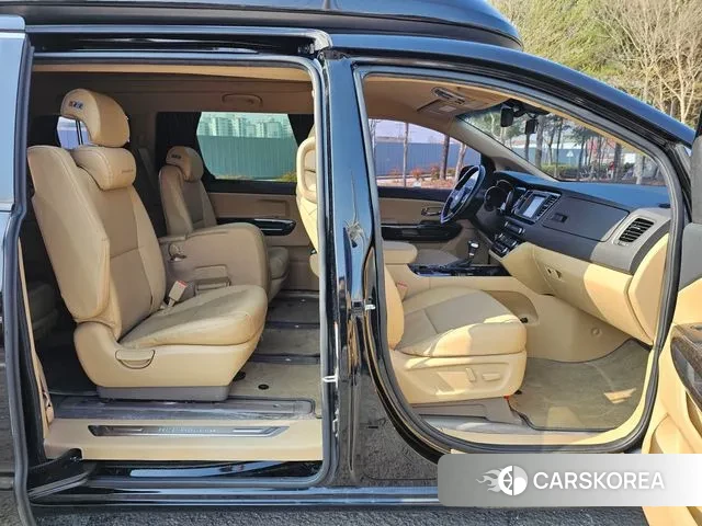 Kia The New Carnival 2019 Черный из Кореи, фото 3