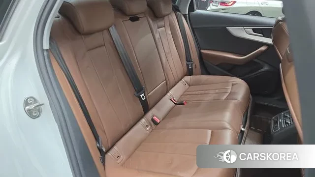 Audi A4 (B9) 2018 Белый из Кореи, фото 3