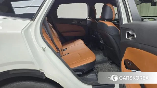 Kia Sportage 5th Generation 2021 Белый из Кореи, фото 3