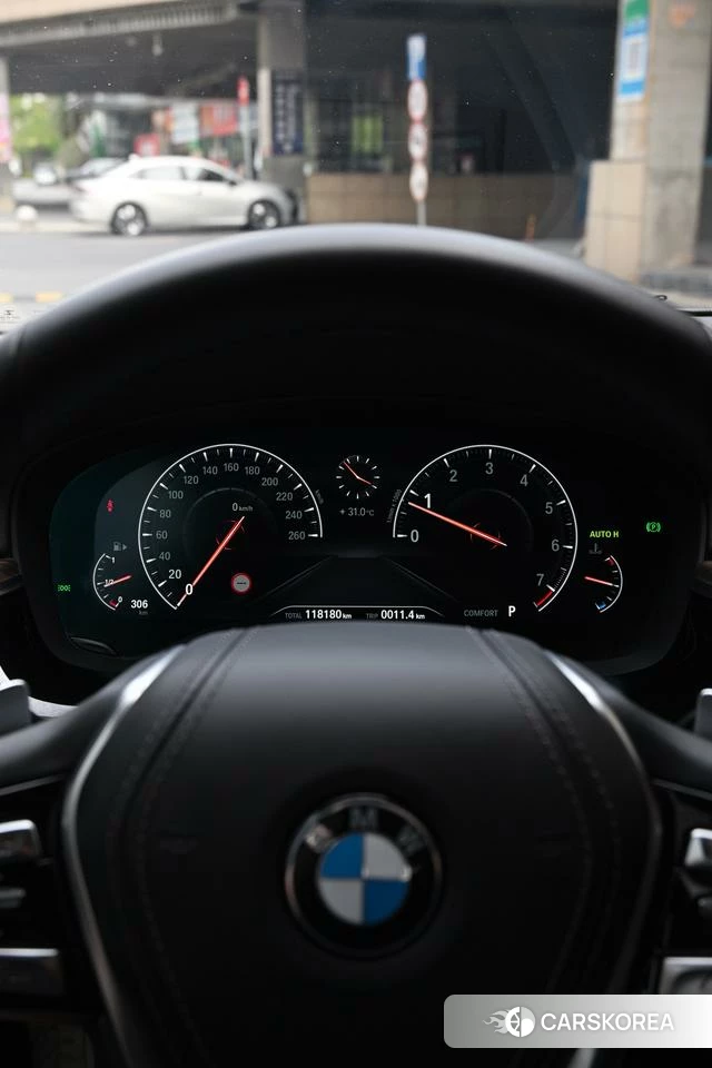 BMW 5 series 2019 Черный из Китая, фото 3