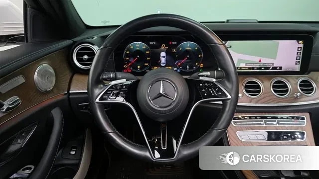 Mercedes-Benz E-Class W213 2021 Белый из Кореи, фото 3