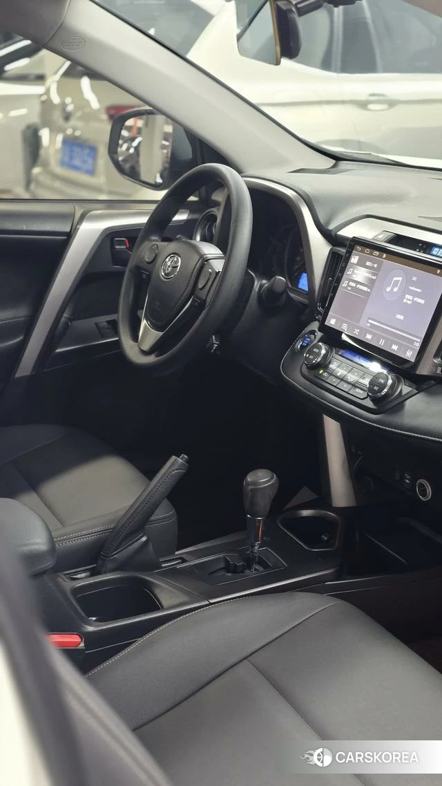 Toyota RAV4 Rongfang 2019 Белый из Китая, фото 3