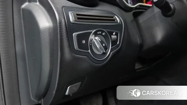 Mercedes-Benz C-Class W205 2020 Черный из Кореи, фото 3