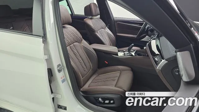 BMW 5 Series (G30) id 2700185 из Кореи 3