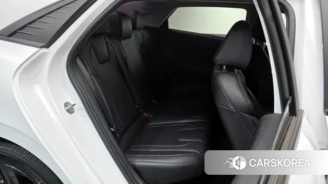 Hyundai Avante Hybrid (CN7) 2021 Белый из Кореи, фото 3